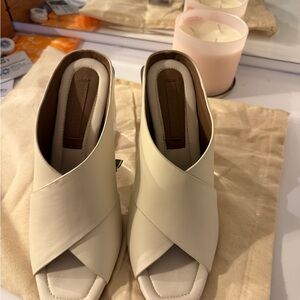 BCBGMaxAzria Off-White Women's Mules